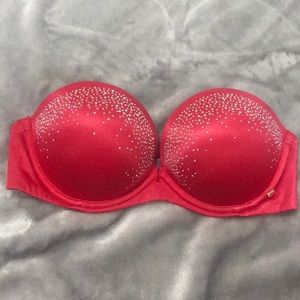 Strapless Victoria’s Secret Bra